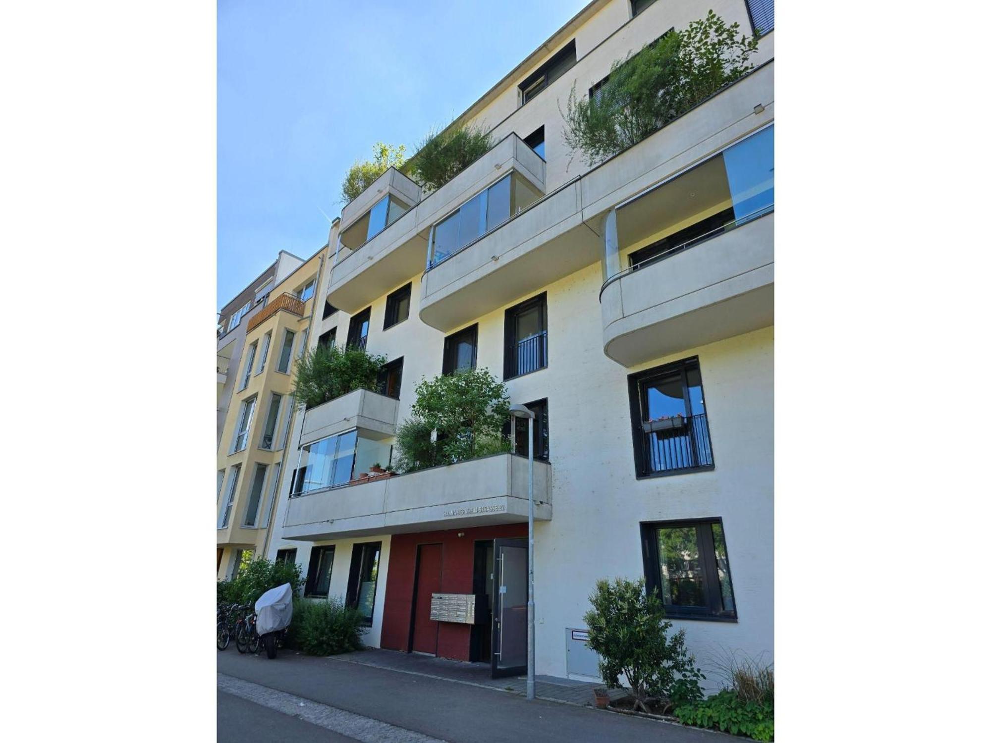 Stadtnahes Gaestezimmer Im Penthouse Bei Esi テュービンゲン エクステリア 写真